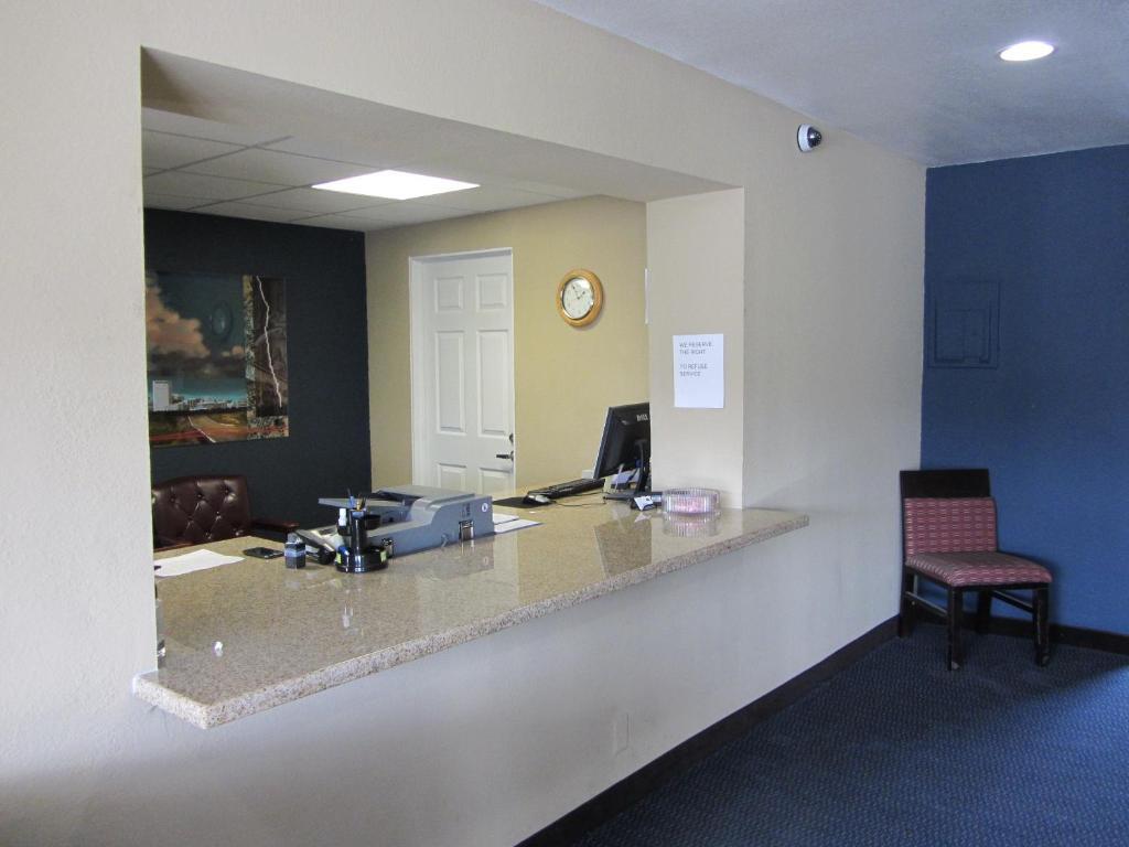 Howard Johnson By Wyndham Odessa Tx Exterior foto